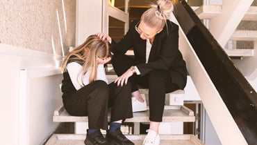 Ung pige med udadrettet adfærd